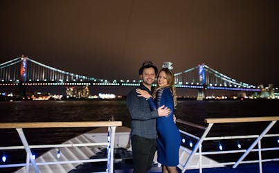 New Year’s Eve signature dinner cruise with buffet in Philadelphia
